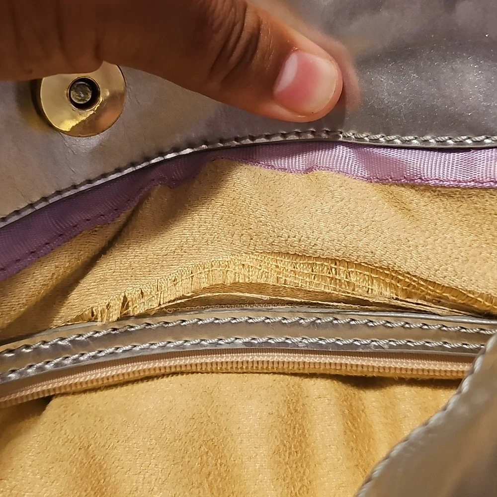 Jimmy Choo Silver and Gold Shoulder Bag with Luxurious Finish - Picture 7 of 10